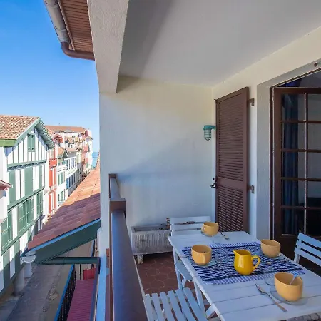 Apartment De Caractere Avec Balcon Et Parking A 2 Pas De La Plage, Centre Historique De - Fr-1-4-577 *
